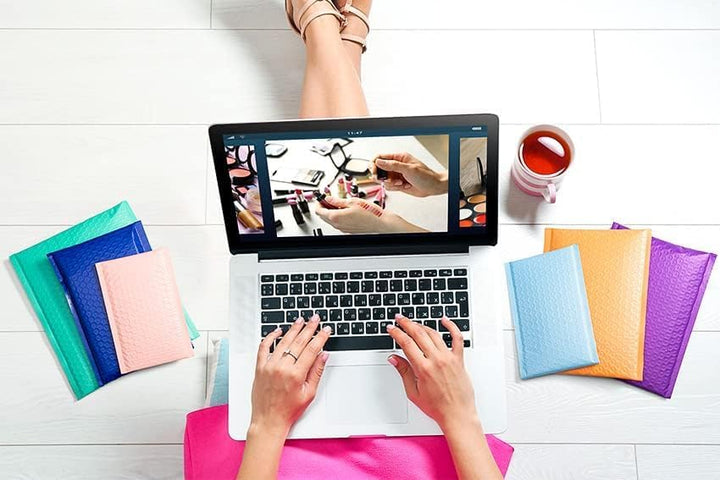 Metronic 268800 Pack Bubble Mailers 6x10 Inch Black Usable Size 6x9" Opaque Padded Envelopes Waterproof Bubble Envelopes Cushioning Mailer for Small Business Mailing Makeup Jewelry Gifts